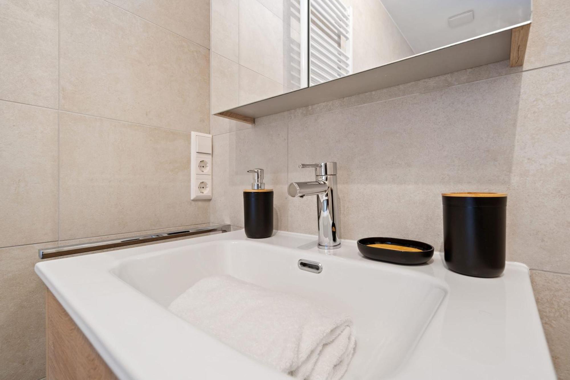 Premium City Stay In Cessange Luxembourg By Eksteriør billede