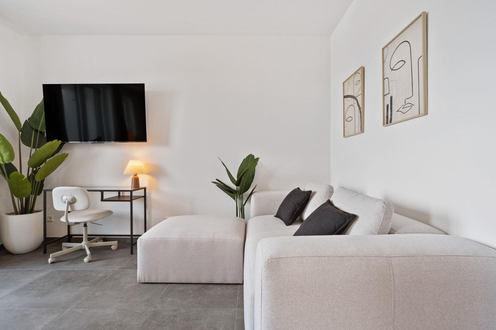 Premium City Stay In Cessange Luxembourg By Eksteriør billede